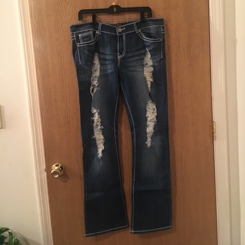 Distressed denim jeans size 13 / 14